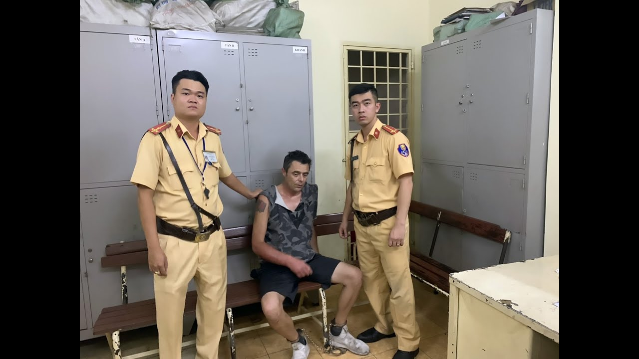 Quần dáng cong đang gây sốt với thiết kế độc đáo và tính ứng dụng cao, giúp tạo hiệu_video hậu trường hấp dẫn